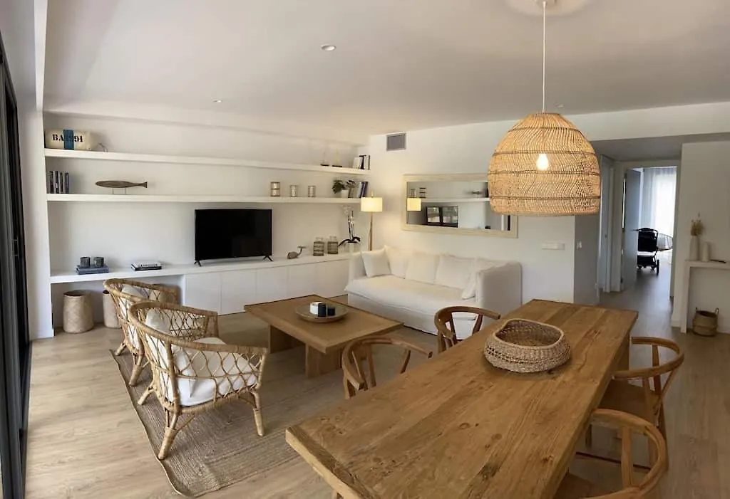 Calma S'Alguer Luxury Beach Apartment Palamos