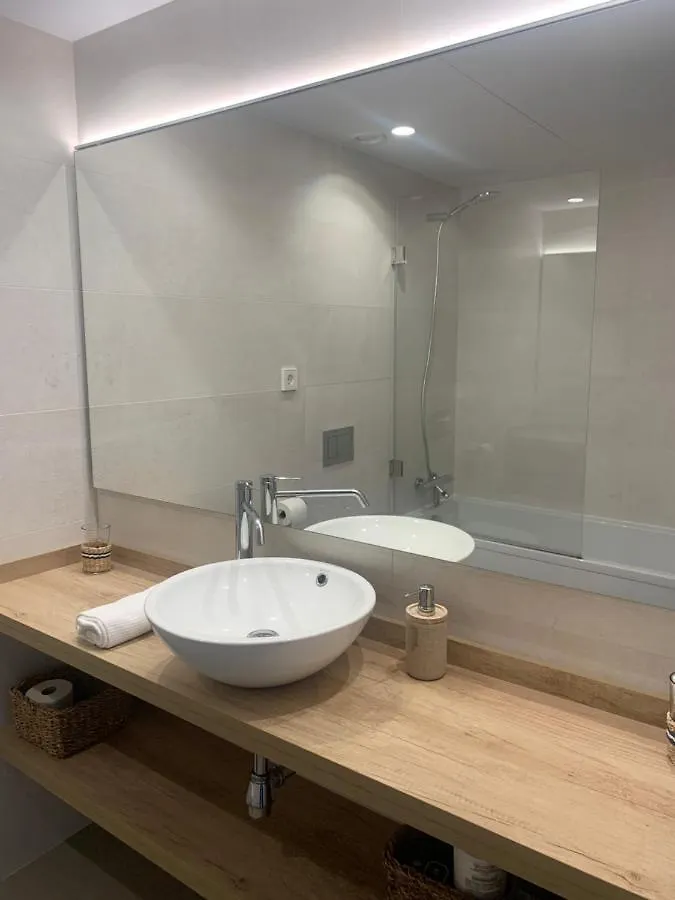 Calma S'Alguer Luxury Beach Apartment Palamós